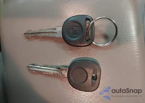 2009 Saturn Aura Xe from USA, damaged, VIN 1G8ZS57B29F129285